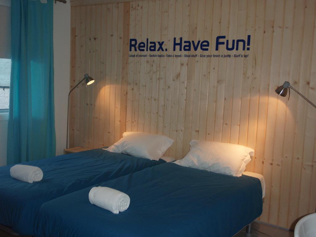 Oporto Excentric Surf / Design Hostel *