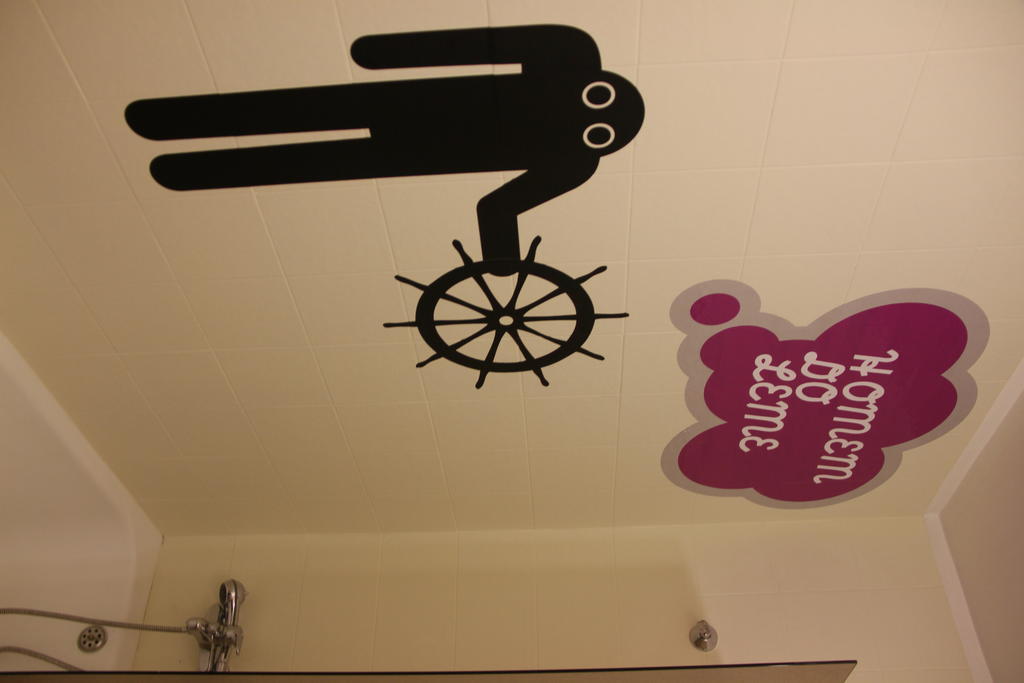 Oporto Excentric Surf / Design Hostel Hostel *